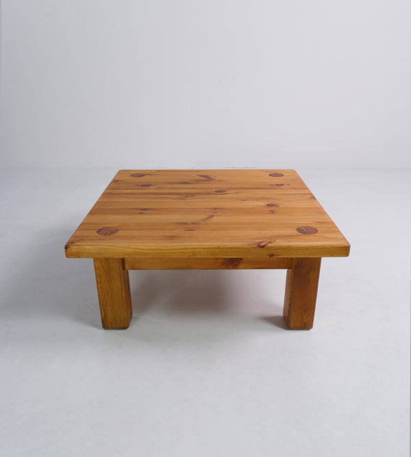 Swedish pine coffee table attrb. Roland Wilhelmsson, c.1970